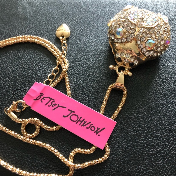 NWT Rhinestone Lady bug necklace - Picture 4 of 4